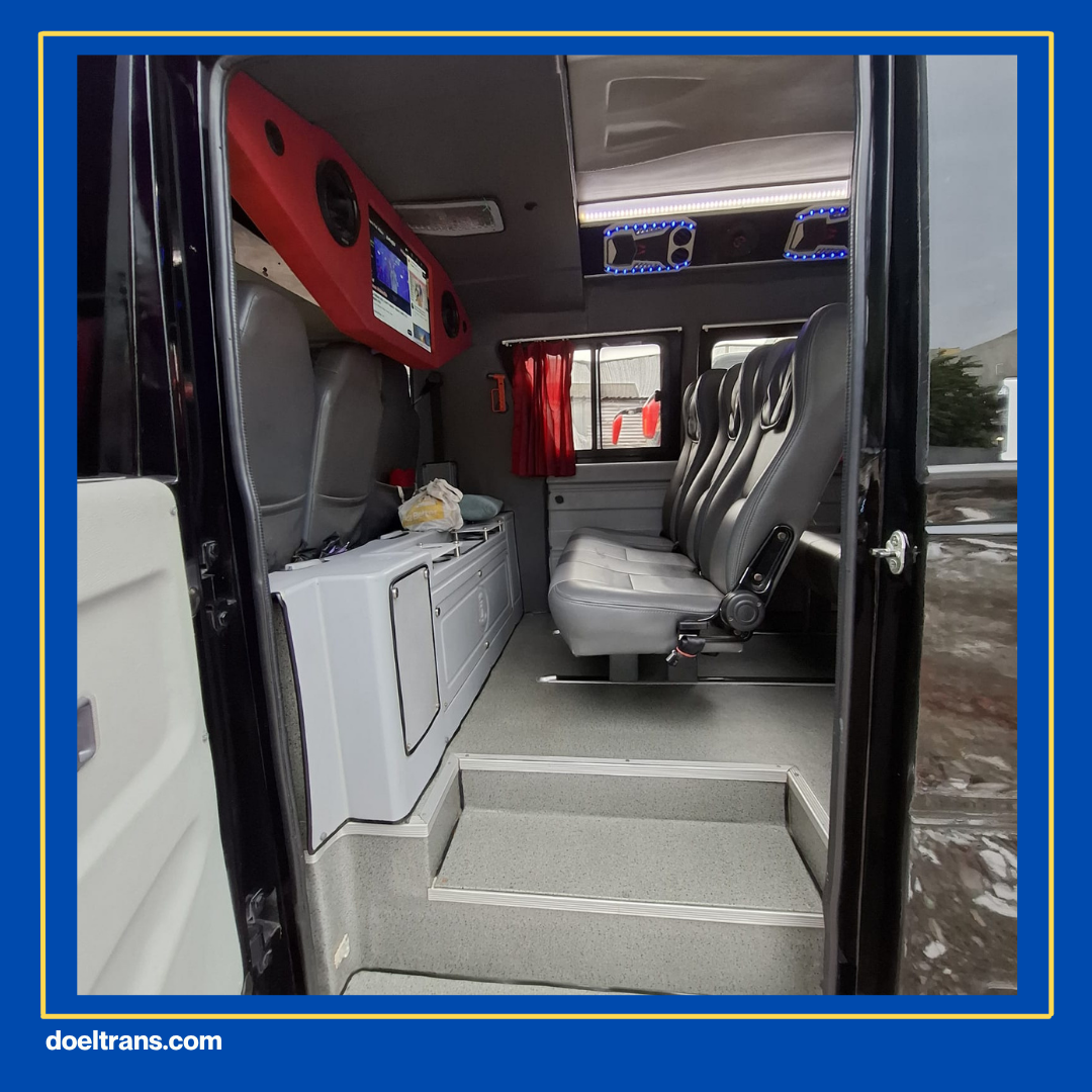 Hiburan dan Sound System yang Mendukung Rombongan.
