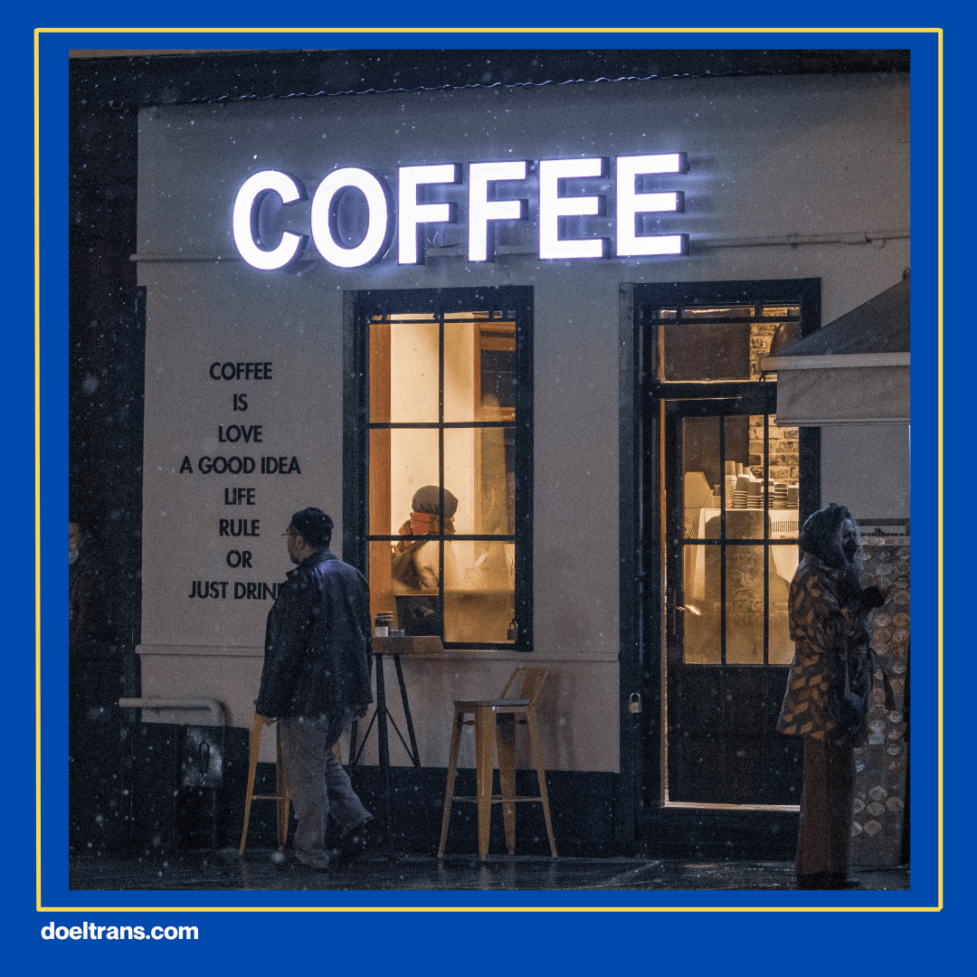 Coffee Shop dengan Live Music.