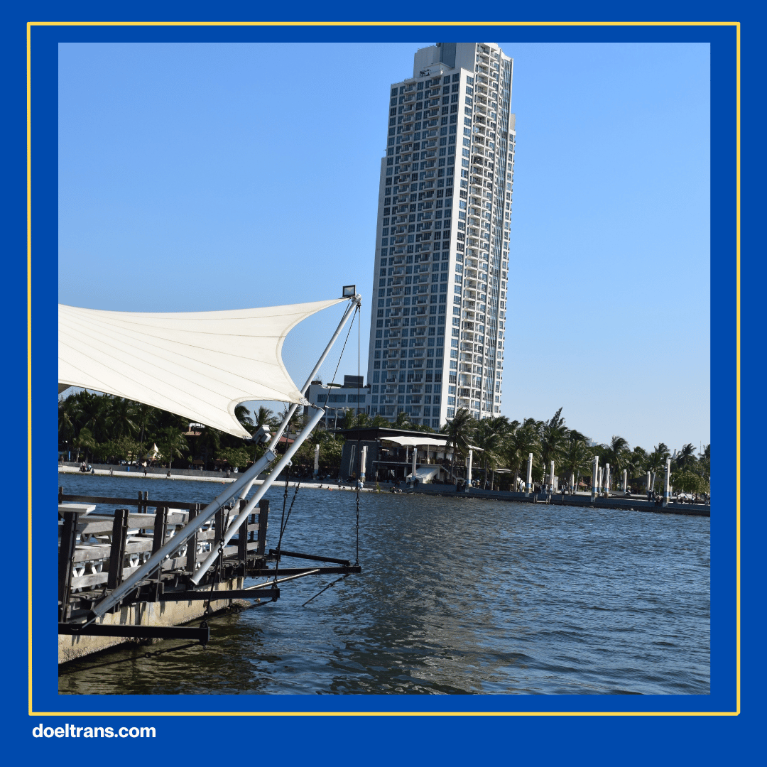 Pantai Ancol Jakarta.