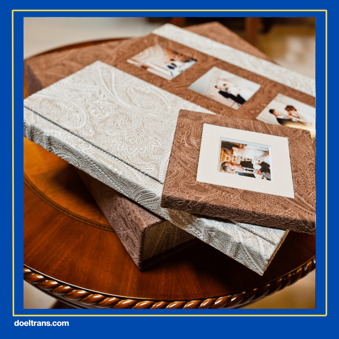 Toko Album dan Merchandise Resmi.