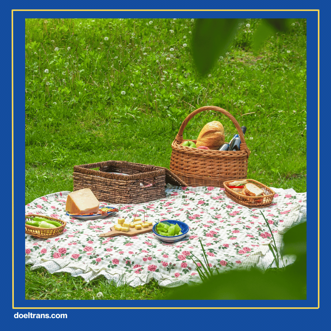 Siapkan Bekal dan Perlengkapan Piknik Wisata.