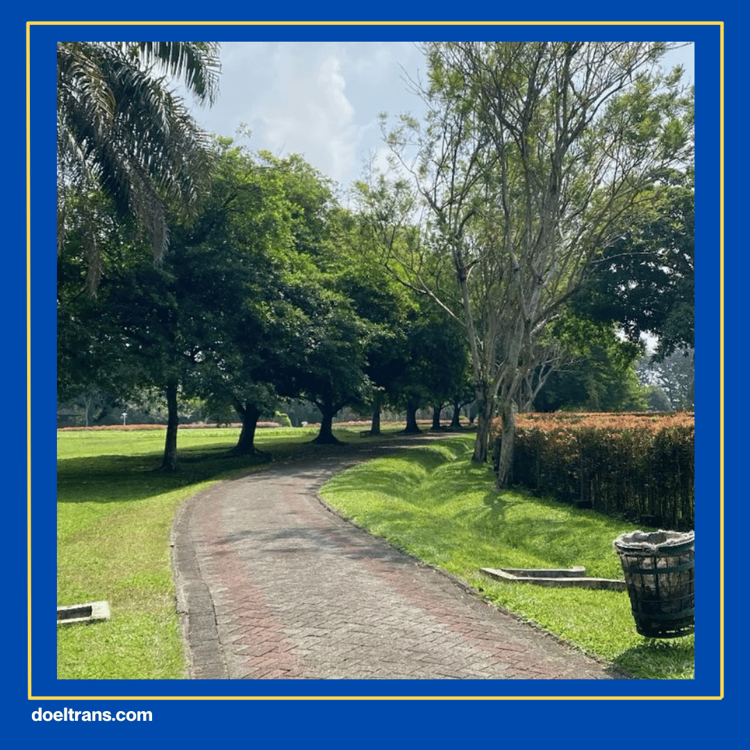 Taman Spathodea Objek Wisata Jakarta.