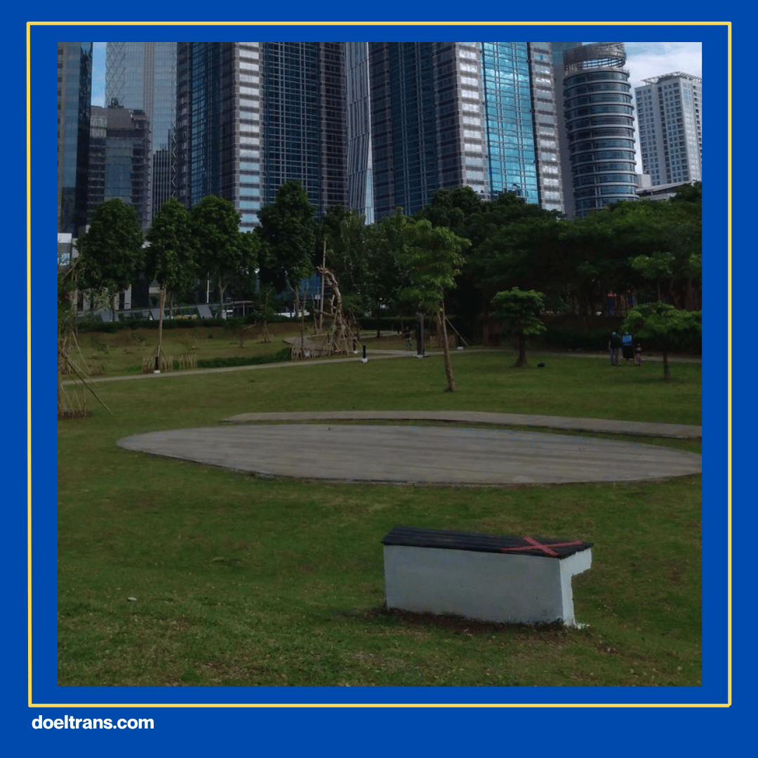 Hutan Kota di Senayan Tempat Nongkrong Anak Muda Jakarta