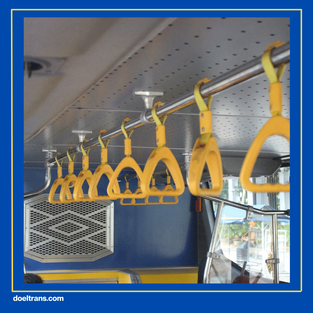 Naik TransJakarta