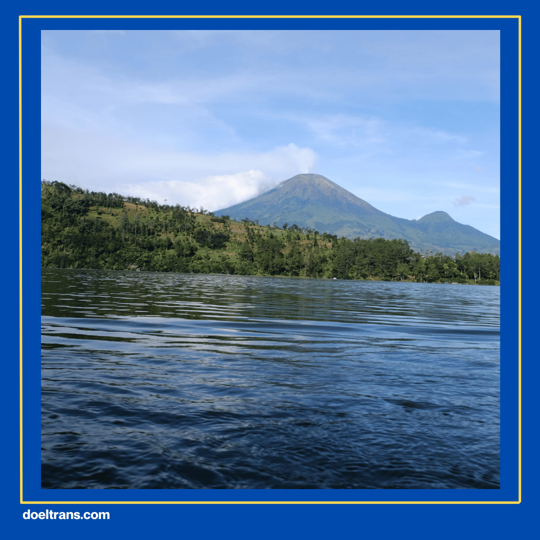 Wisata di Kampung Tematik Danau Kalpataru