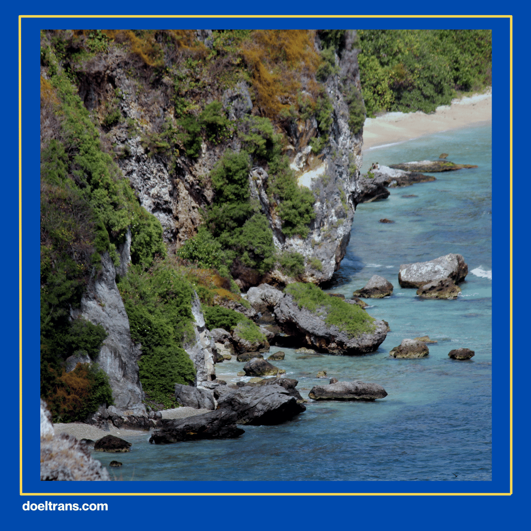 Mengunjungi Pulau Kecil dan Melihat Burung