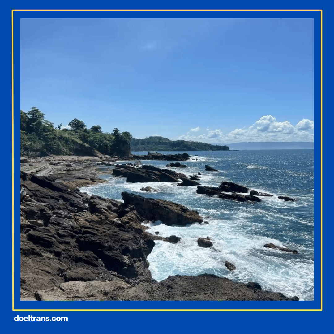 Pantai Sawarna
